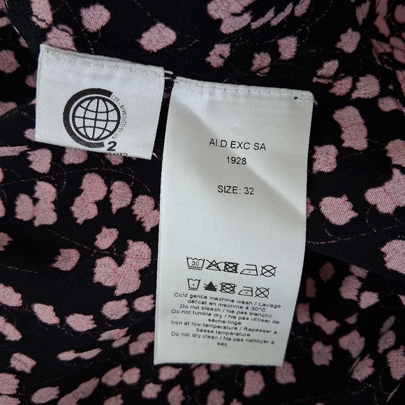 Ganni Floral Flounce Pink and Black Wrap Blouse Size 32, U.S XS - Picture 9 of 10